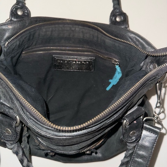 Black Y2K City Leather Handbag - Picture 4 of 5